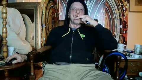 hungnsexy  online show from February 22, 2025, 6:39 am