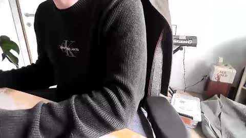 Snapshot of fem_alice_louis_dom chatting on April 13, 2026, 9:48 am fem_alice_louis_dom online show from April 13, 2026, 9:48 am