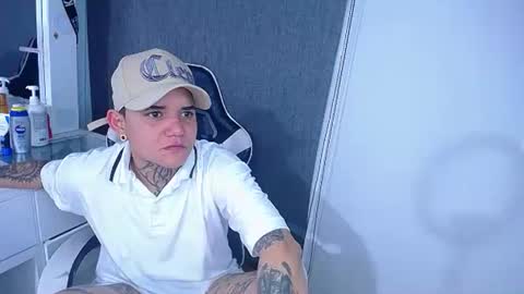 Snapshot of femboy666sixx_ chatting on April 4, 2026, 12:35 pm GABY666 online show from April 4, 2026, 12:35 pm