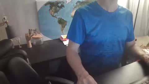 Snapshot of femdomsubby chatting on February 18, 2026, 11:06 am femdomsubby online show from February 18, 2026, 11:06 am