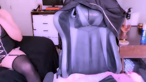 this is justice tricia a bigelow. she was fucking my husband tom girardi online show from October 27, 2025, 8:57 pm