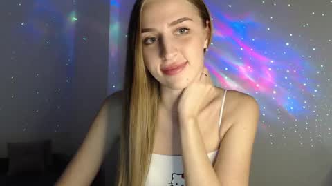 Femke online show from February 9, 2025, 8:24 pm