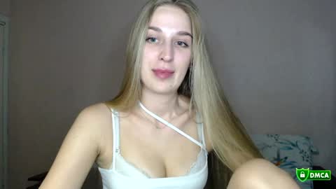 Femke online show from May 11, 2026, 7:55 pm