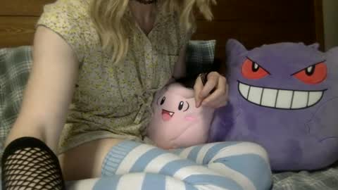fenn88_ online show from July 16, 2026, 3:34 am
