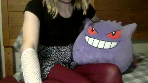 fenn88_ online show from July 28, 2026, 3:46 am