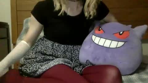 fenn88_ online show from July 30, 2026, 4:44 am