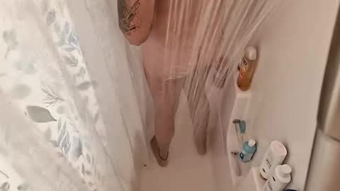 fenrir226453 online show from October 9, 2025, 11:52 am