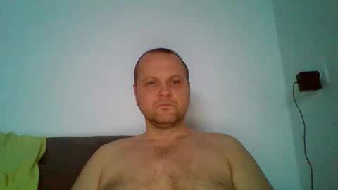 Snapshot of ferkooo111 chatting on February 14, 2025, 4:15 am Dorotheo online show from February 14, 2025, 4:15 am