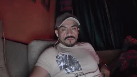 Snapshot of fernand89 chatting on December 26, 2024, 5:37 am fernand89 online show from December 26, 2024, 5:37 am