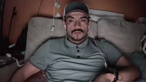 Snapshot of fernand89 chatting on January 24, 2025, 6:24 am fernand89 online show from January 24, 2025, 6:24 am