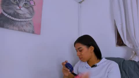 Snapshot of fernanda_brown01 chatting on October 4, 2025, 7:23 pm Fernanda online show from October 4, 2025, 7:23 pm