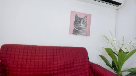 Snapshot of fernanda_brown01 chatting on October 16, 2025, 8:21 pm Fernanda online show from October 16, 2025, 8:21 pm