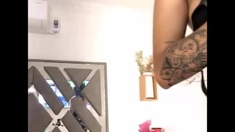 Fernanda online show from November 13, 2025, 9:19 am