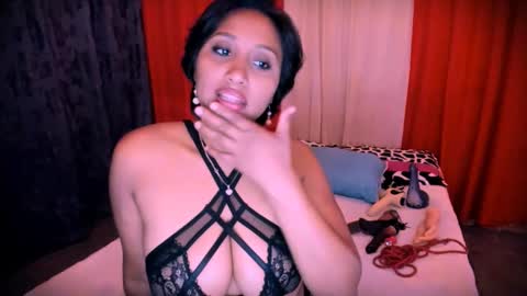 fernanda online show from February 12, 2025, 3:49 pm