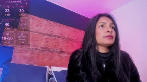 fernanda_liie_ online show from June 6, 2026, 1:05 pm