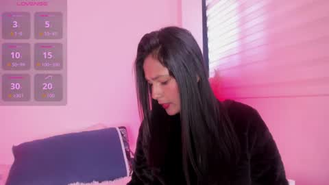 fernanda_liie_ online show from June 11, 2026, 12:47 pm