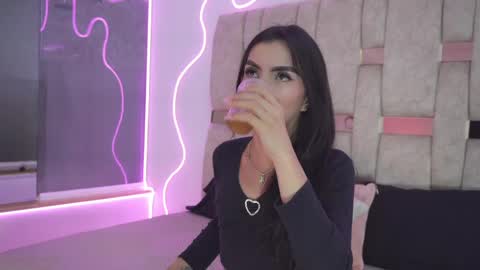 fernanda_thail_ online show from March 30, 2026, 8:21 pm