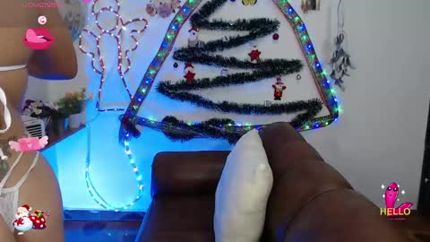 FernandaEloisa online show from January 5, 2025, 5:51 pm