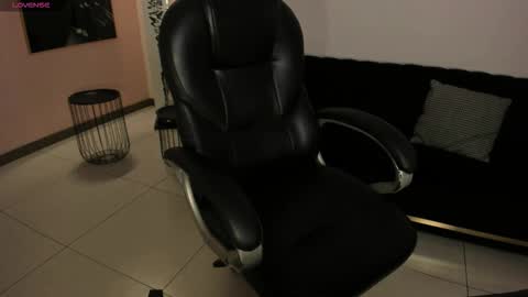 FER  online show from December 17, 2025, 10:43 am