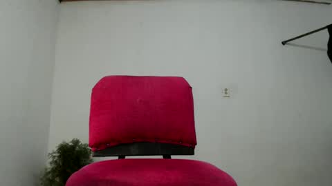 fernandez_latinblack online show from December 21, 2024, 4:30 am