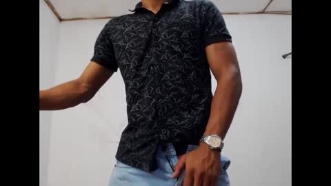 fernandez_latinblack online show from January 29, 2025, 4:26 am