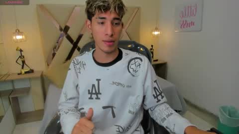 Snapshot of ferphoenix_ chatting on November 15, 2025, 4:21 am FER PHOENIX online show from November 15, 2025, 4:21 am