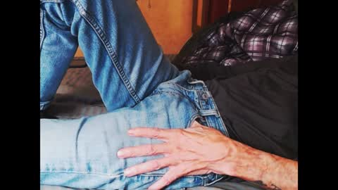 Snapshot of ferra_testarossa chatting on December 22, 2024, 3:00 am ferra_testarossa online show from December 22, 2024, 3:00 am