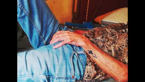 Snapshot of ferra_testarossa chatting on December 23, 2024, 5:17 am ferra_testarossa online show from December 23, 2024, 5:17 am