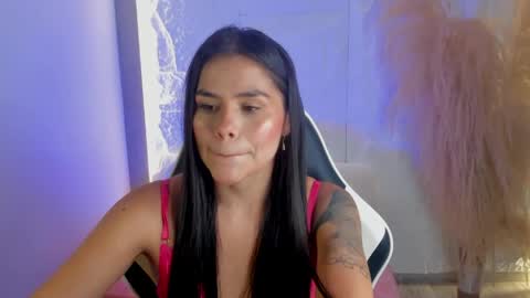 Fer  online show from May 12, 2026, 2:08 am
