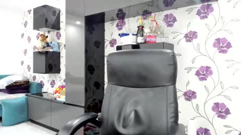 Snapshot of fetishcatalea chatting on March 6, 2025, 9:20 pm Catalea DM online show from March 6, 2025, 9:20 pm