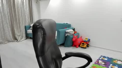 Snapshot of fetishcatalea chatting on October 30, 2025, 8:42 pm Catalea DM online show from October 30, 2025, 8:42 pm