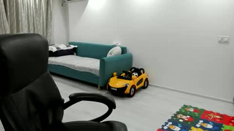 Snapshot of fetishcatalea chatting on March 23, 2026, 8:02 pm Catalea DM online show from March 23, 2026, 8:02 pm