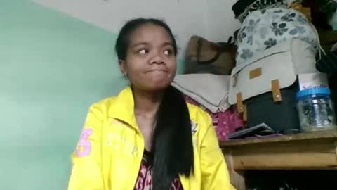 fetranialdy online show from October 11, 2025, 4:33 am