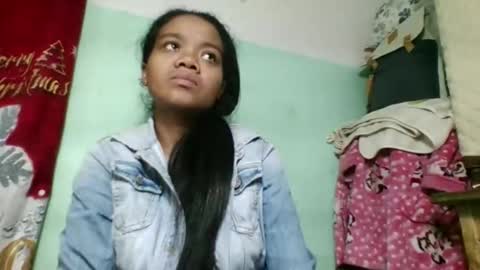 fetranialdy online show from October 19, 2025, 4:57 am