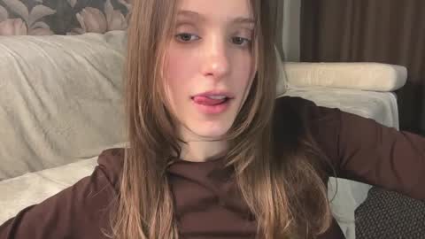 Snapshot of fflloowweerr chatting on April 25, 2026, 1:41 pm Lisa online show from April 25, 2026, 1:41 pm
