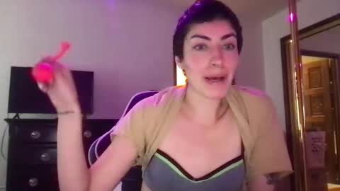 fgsammie online show from October 3, 2025, 12:18 am