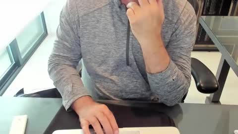 fhetzl online show from October 6, 2025, 12:19 am