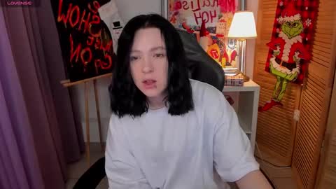 fiamoory online show from December 10, 2024, 1:22 am