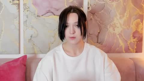 fiamoory online show from May 2, 2026, 1:21 am