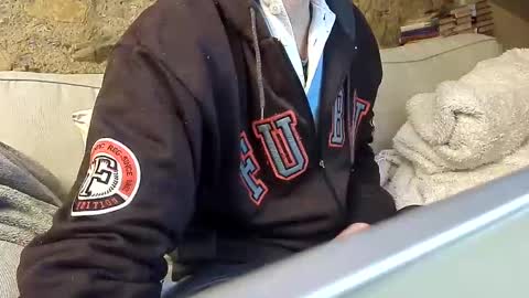 Fid online show from January 10, 2025, 3:48 pm