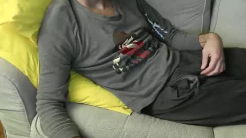 Snapshot of fidelio89 chatting on October 20, 2025, 9:59 pm Fid online show from October 20, 2025, 9:59 pm