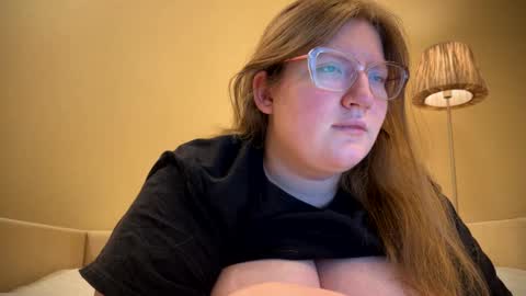 Sophie online show from February 20, 2025, 9:55 am