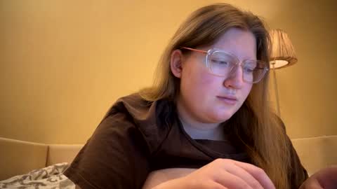 Sophie online show from February 26, 2025, 3:08 pm