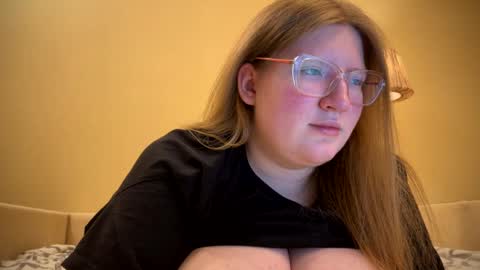 Sophie online show from March 5, 2025, 8:32 pm