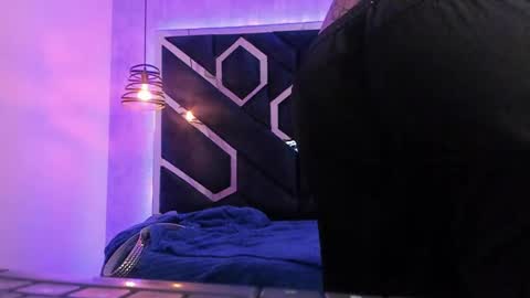   online show from January 11, 2025, 9:04 pm