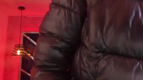   online show from January 31, 2025, 12:07 pm