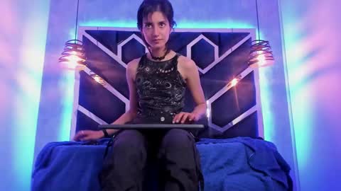   online show from February 1, 2025, 6:08 pm