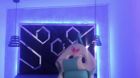   online show from March 12, 2025, 11:53 am