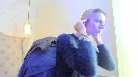   online show from May 5, 2026, 11:51 am