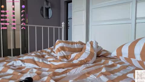 Snapshot of fieryfeline chatting on February 15, 2026, 7:51 am Filla online show from February 15, 2026, 7:51 am